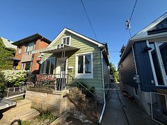 23 Algoma Street Bsmt, Toronto, ON M8Y 1C2