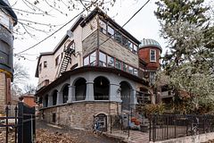 1530 King Street W 101, Toronto, ON M6K 1J6