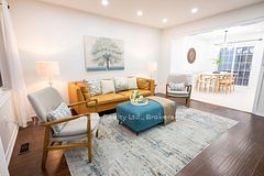 2360 Parkhaven Boulevard 4, Oakville, ON L6H 7S6