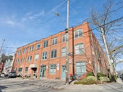 34 Noble Street 201, Toronto, ON M6K 2C9