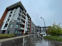 128 Grovewood Common 329, Oakville, ON L6H 0X3