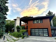 2 Princess Anne Crescent, Toronto, ON M9A 2N8