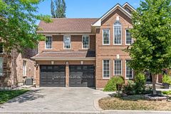 26 Bowsfield Drive, Brampton, ON L6P 1A6