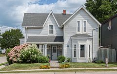 37 Main Street N, Halton Hills, ON L7J 1V5