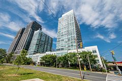 1900 Lake Shore Boulevard W 803, Toronto, ON M6S 1A4