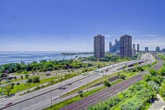 103 The Queensway 1107, Toronto, ON M6S 5B3