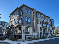10 HALLIFORD Place 32, Brampton, ON L6P 4R1