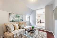 393 Westmoreland Avenue N Upper, Toronto, ON M6H 3A6