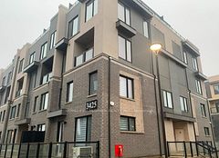 3425 Ridgeway Drive 1, Mississauga, ON L5L 0B9