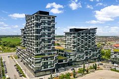 2489 Taunton Road 716, Oakville, ON L6H 3R9