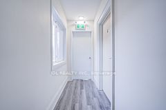 5 Sorauren Avenue 6, Toronto, ON M6R 2C6