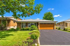 7449 Pickfair Drive, Mississauga, ON L4T 2N1