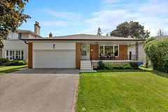 36 Thicket Road, Toronto, ON M9C 2T6