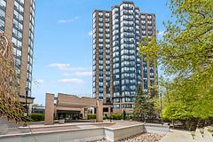 3 Hickory Tree Road 510, Toronto, ON M9N 3W5