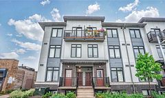 630 Rogers Road 25, Toronto, ON M6M 1C1
