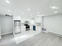 1055 Dundas Street E 192, Mississauga, ON L4Y 3X6