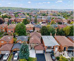 659 Roselaire Trail 1, Mississauga, ON L5R 3C6