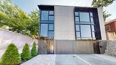 127 Glenlake Avenue, Toronto, ON M6P 1E6