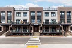 1597 Rose Way 112, Milton, ON L9E 1N4