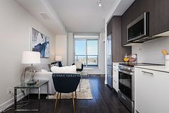 225 veterans Drive 408, Brampton, ON L7A 5L7