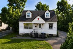 7112 Goreway Drive, Mississauga, ON L4T 2T6