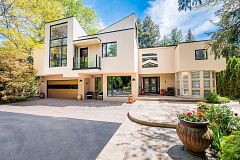 1 Friars Lane, Toronto, ON M9A 1T6