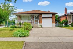 27 Whitfield Avenue, Toronto, ON M9L 1G2