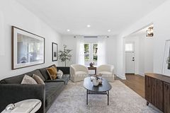 6650 Falconer Drive 112, Mississauga, ON L5N 1B5