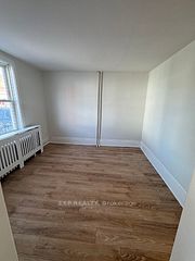 10 Willow Street N 1, Halton Hills, ON L7J 1Z7
