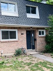 2050 Upper Middle Road 158, Burlington, ON L7P 3R9