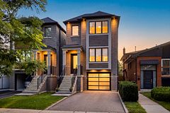 98 Foch Avenue S, Toronto, ON M8W 3X8