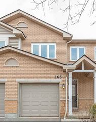 833 Scollard Court 165, Mississauga, ON L5B 2B4