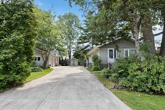 120 Eaglewood Boulevard, Mississauga, ON L5G 1V7