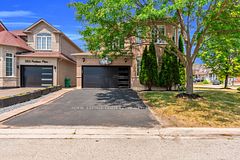 5890 Tampico Way, Mississauga, ON L5M 6Y9