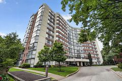 1240 Marlborough Court 904, Oakville, ON L6H 3K7