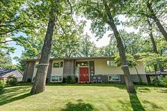 1532 Merrow Road, Mississauga, ON L5J 3C5