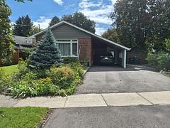 40 Meadowland Drive, Brampton, ON L6W 2R4