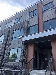650 Atwater Avenue 15, Mississauga, ON L5G 4K7