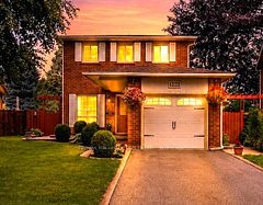 102 Trewartha Crescent, Brampton, ON L6Z 1X4