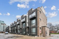 26 Fieldway Road 46, Toronto, ON M8Z 3L2