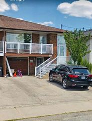130 Ardwick Boulevard, Toronto, ON M9M 1W2