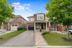 12 Lothbury Drive, Brampton, ON L7A 4G7