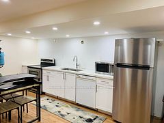 2849 Oslo Crescent, Mississauga, ON L5N 1Z8