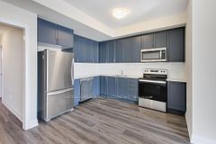 1585 Rose Way 125, Milton, ON L9E 0J2