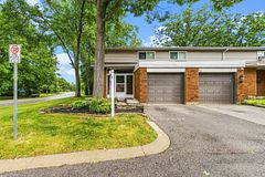1270 Gainsborough Drive 61, Oakville, ON L6H 2L2