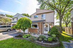 336 Queen Street S 3, Mississauga, ON L5M 1M2