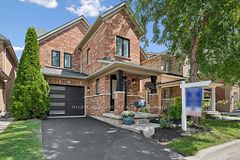 2294 Seton Crescent, Burlington, ON L7L 6Y4