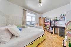 15 Haverson Boulevard, Toronto, ON M6M 3J5
