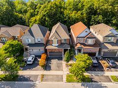 3833 Quiet Creek Drive, Mississauga, ON L5M 8B1