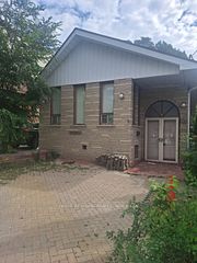 523 Caledonia Road, Toronto, ON M6E 4V3